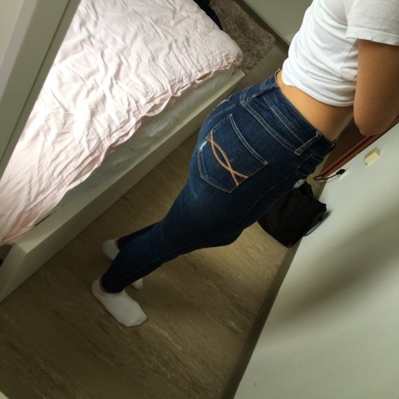 Meet your Posher, Roxy - Picture 2 of 2